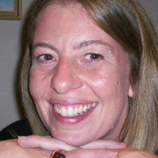 Vivienne  Hoskins